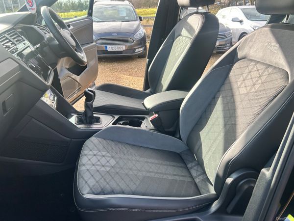 Volkswagen Tiguan RLINE 379148053