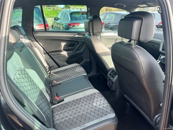 Volkswagen Tiguan RLINE 379148055