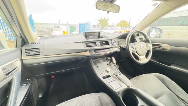 Lexus CT 1.8 Hybrid 2015 379158563