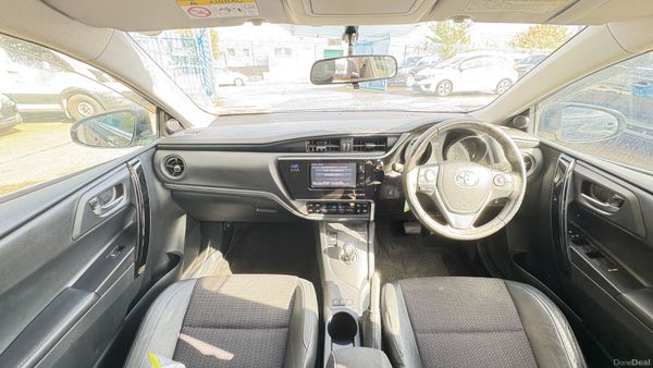 Toyota Auris 1.8 Hybrid 2016 379158883