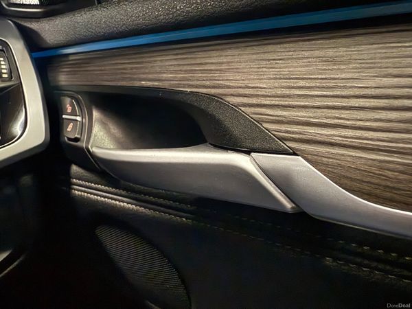 172 BMW X5 25D M-Sport Pro / M Performance 7 Seat 379159242