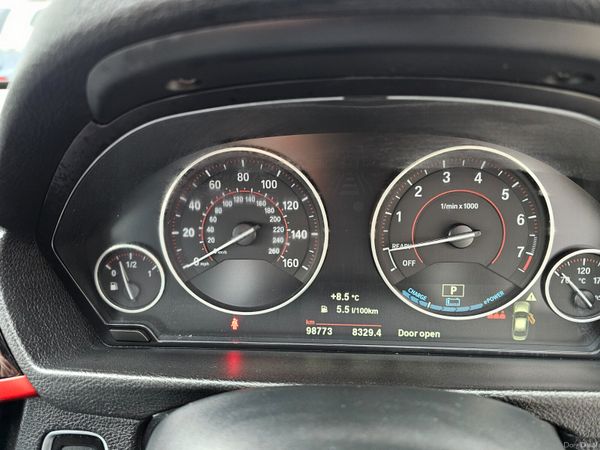 BMW 330E // LOW MILEAGE // 01/27 NCT 379163845