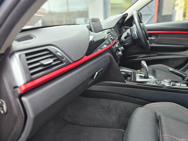 BMW 330E // LOW MILEAGE // 01/27 NCT 379163819