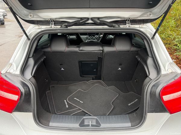 Mercedes-Benz-A-Class A180 AMG AUTO 379165961