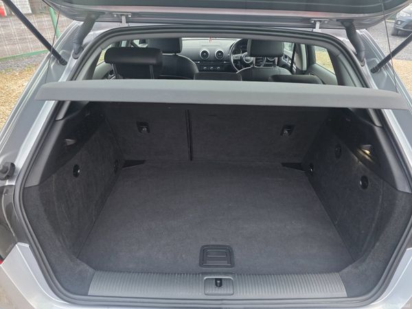 Audi A3 2018 379184599