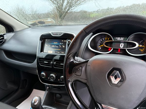 2014 Renault Clio 1.2 Dynamique 379190433