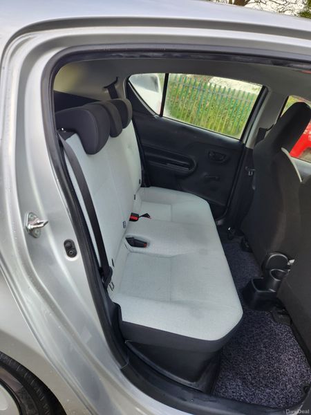 Toyota Aqua 2020 379115315