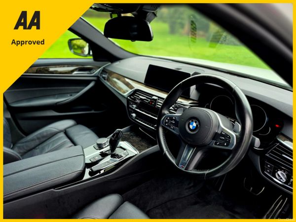 🔥2017 BMW 530E🔥(M-Sport+Warranty+89,000KM) 379123639