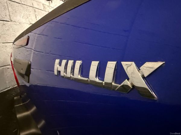 171 Toyota Hilux Extra-Cab 2.3D4D 4 Seat 379260321