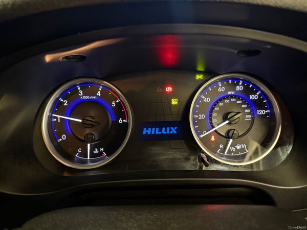 171 Toyota Hilux 2.3D4D 4 Seat Crew Cab  High Spec 379260322