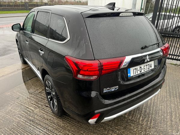 MITSUBISHI OUTLANDER 2017, 2.0 PHEV AUTO LOW KMS 379289425