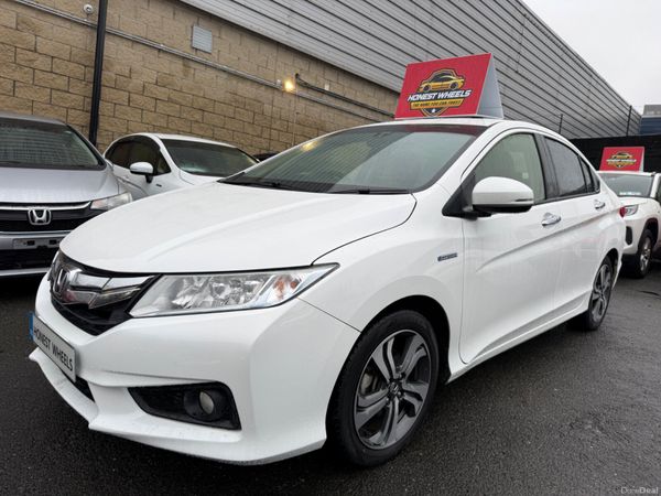 2015 Honda Grace 1.5L Hybrid Automatic 379293145