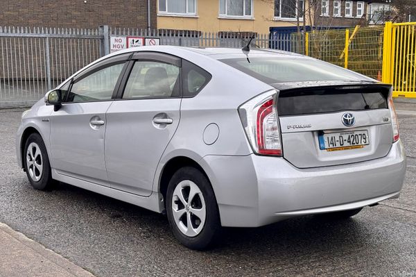 2014 Toyota Prius*FRESH NCT*TAX AUG 26* 379235543
