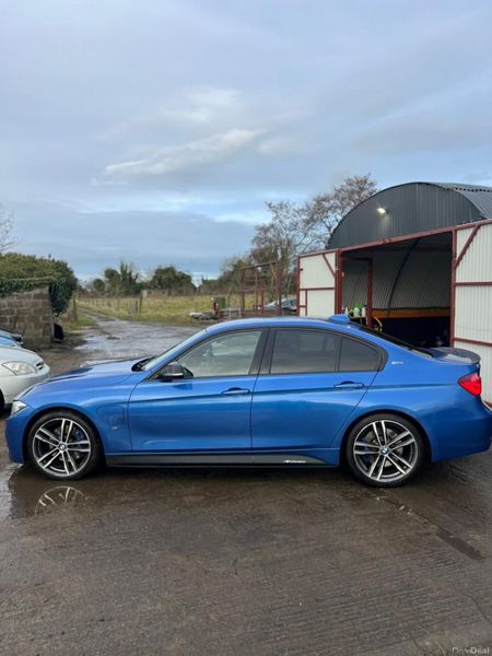 BMW 3-Series 2018 330e Hybrid 379238002