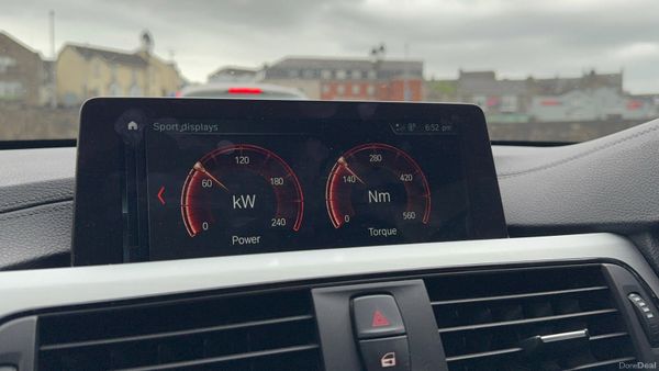 BMW 3-Series 2018 330e Hybrid 379238003