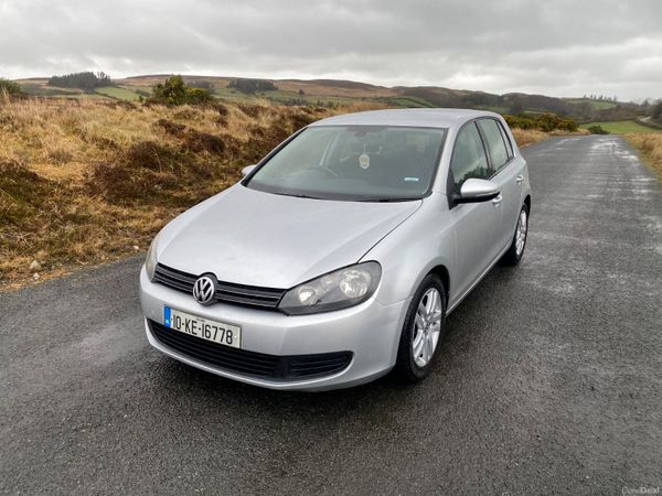 Volkswagen Golf 2010 379351561
