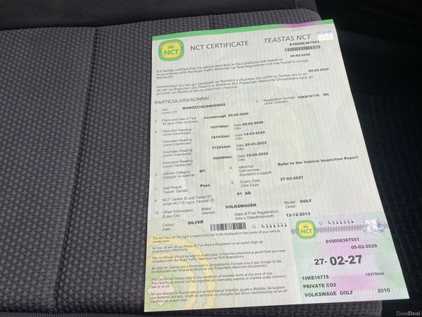 Volkswagen Golf 2010 379351571