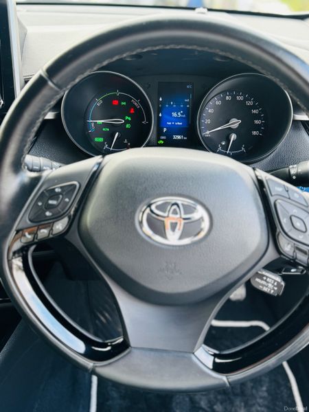 Toyota CHR 1.8 Hybrid High Spec 34000kms 2018 379362627
