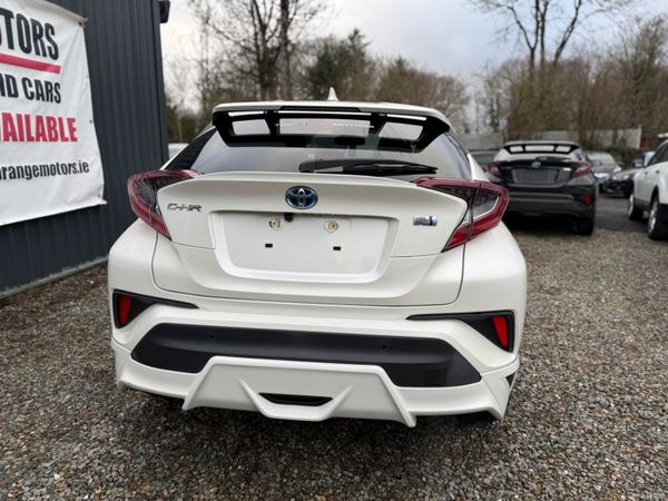 Toyota C-HR 2018 sports kit 379384777
