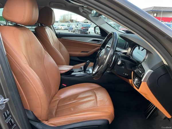 2017 BMW520d AUTOMATIC FULL LEATHER SPOTLESS 379384965