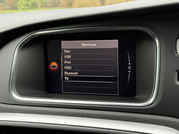 Now Reserved! Immaculate Auto 181 Volvo V40! 379398467