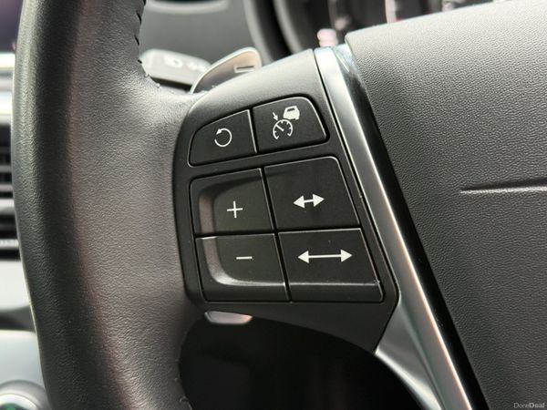 Now Reserved! Immaculate Auto 181 Volvo V40! 379398473