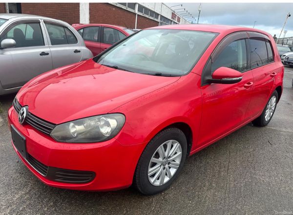 Volkswagen Golf Hatchback, Petrol, 2013, Red