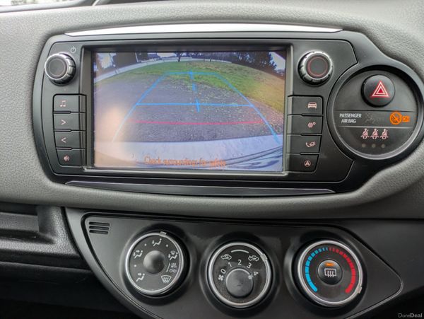 TOYOTA YARIS LUNA/ REVERSE CAMERA /NEW NCT 379306572
