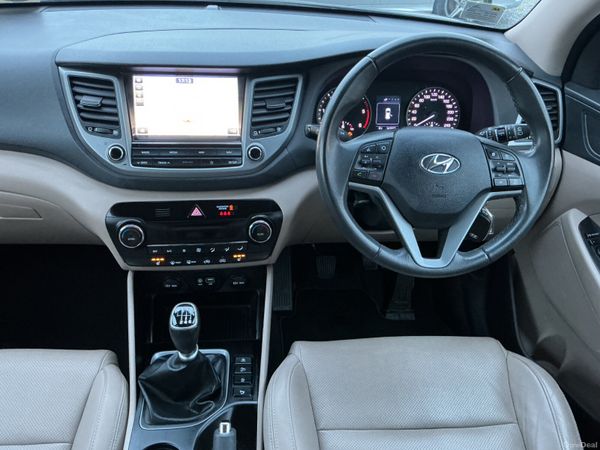 HYUNDAI TUCSON 1.7 EXECUTIVE LOW KMS TOP SPEC 379314487