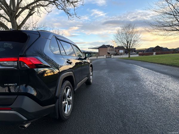 Toyota RAV4 2022 Hybrid Sol 2.5 Huge Spec 379440945