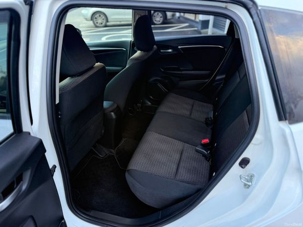 2018 Honda Fit 1.5 Hybrid Automatic 379470905