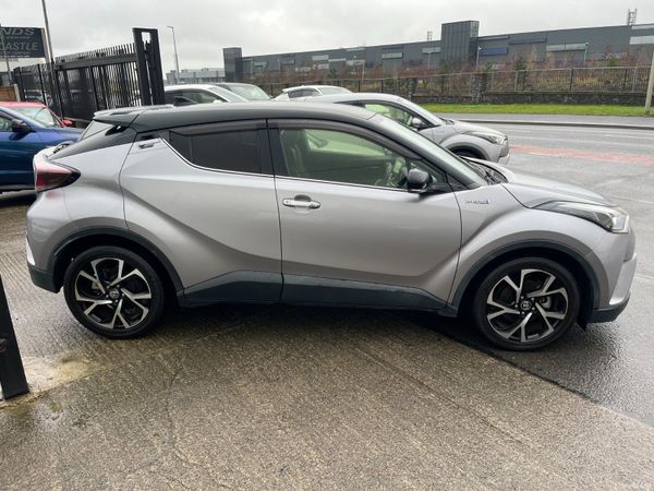 Toyota C-HR 2018, 1.8 HYBRID AUTO LOW KMS 379489731