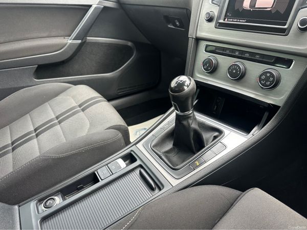 Volkswagen Golf EDITION-R 1.6 TDI MANUAL 5SPEED 5D 379547355