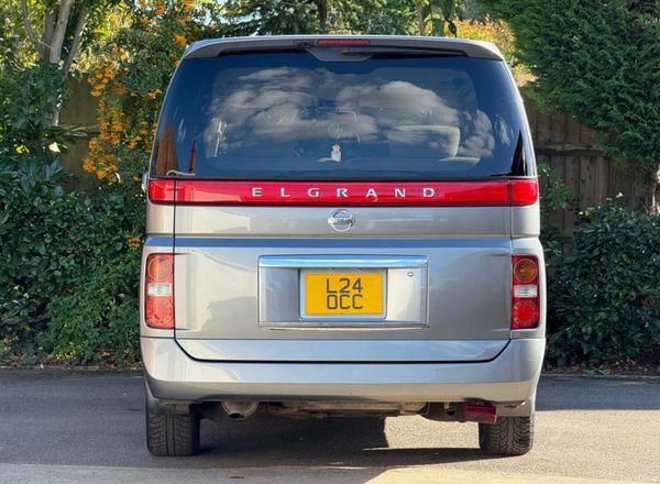 Nissan elgrand 2.5 jdm  import 379554529