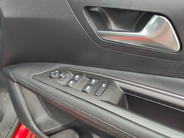 Peugeot 3008 2019 Automatic 379594707