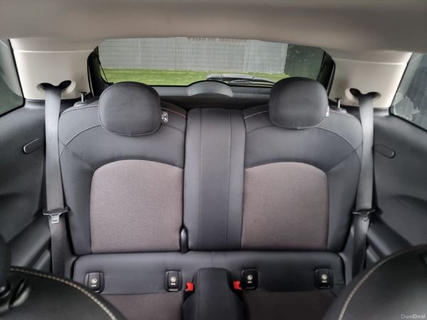 2014 Mini Cooper Automatic 379501229