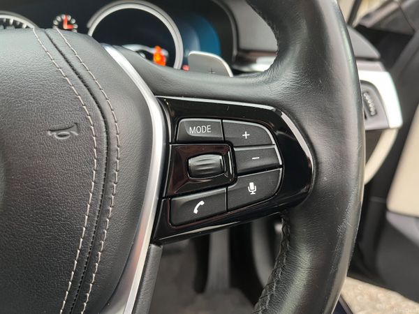 BMW 5-Series 520d SE 18" Auto 379514877