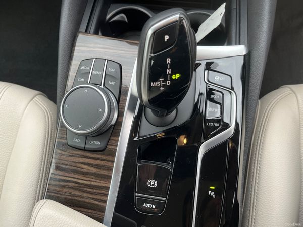 BMW 5-Series 520d SE 18" Auto 379514897