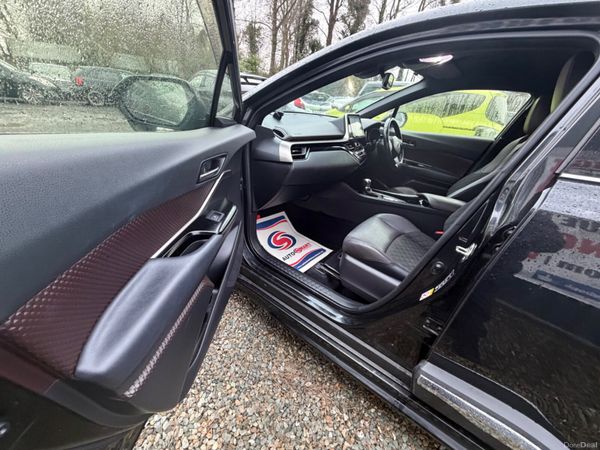 Toyota C HR 2018 379658543