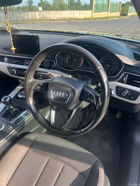 Audi A4 2016 379661245