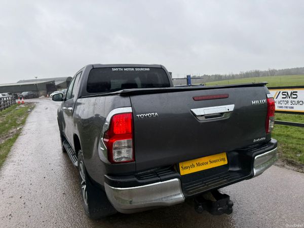 202 Toyota Hilux Invincible Low Miles***** 379665250