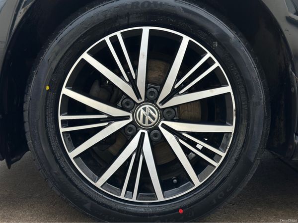 Volkswagen Golf SE NAV TDI 1.6 S 90PS 5DR 379668885