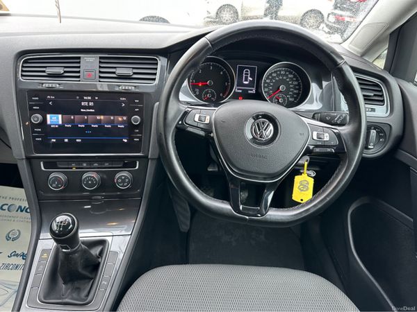 Volkswagen Golf SE NAV TDI 1.6 S 90PS 5DR 379668897