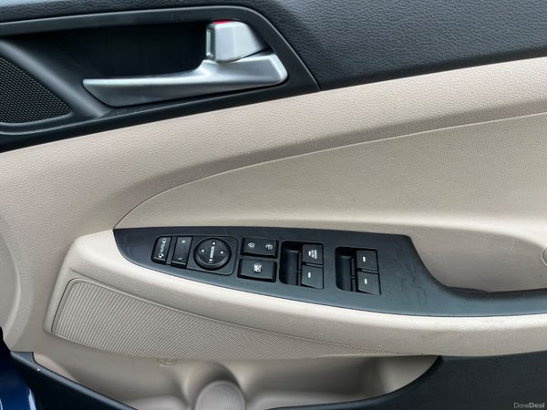 Hyundai Tucson 1.7 D Executive SE 379695879