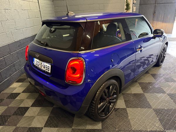 202 Mini 1.5 3 Door * V Low Klms * 379699631