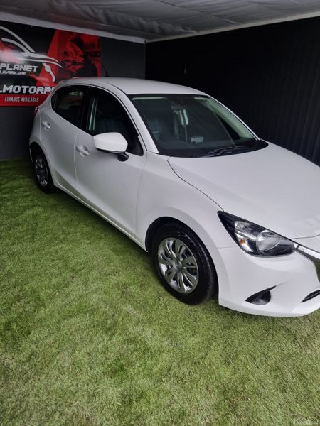 2016 Mazda Demio Automatic 379605377