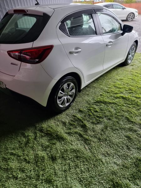 2016 Mazda Demio Automatic 379605399