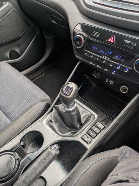 HYUNDAI TUCSON PREMIUM 2017 FULL SERVICE HISTORY 379613845