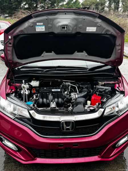 Honda Fit 1.5 Hybrid High Spec 73000kms 2018 379614067