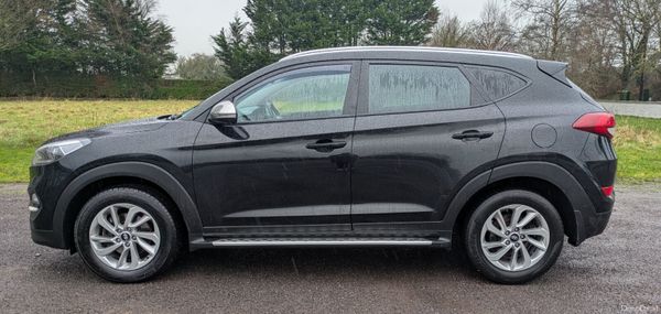 HYUNDAI TUCSON PREMIUM 2017 FULL SERVICE HISTORY 379615003